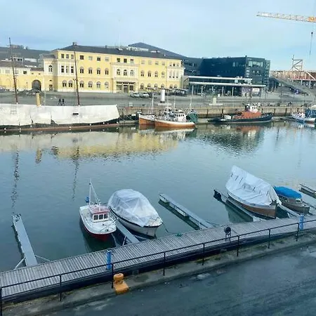 Stilig Bryggeleilighet I Sentrum Apartment